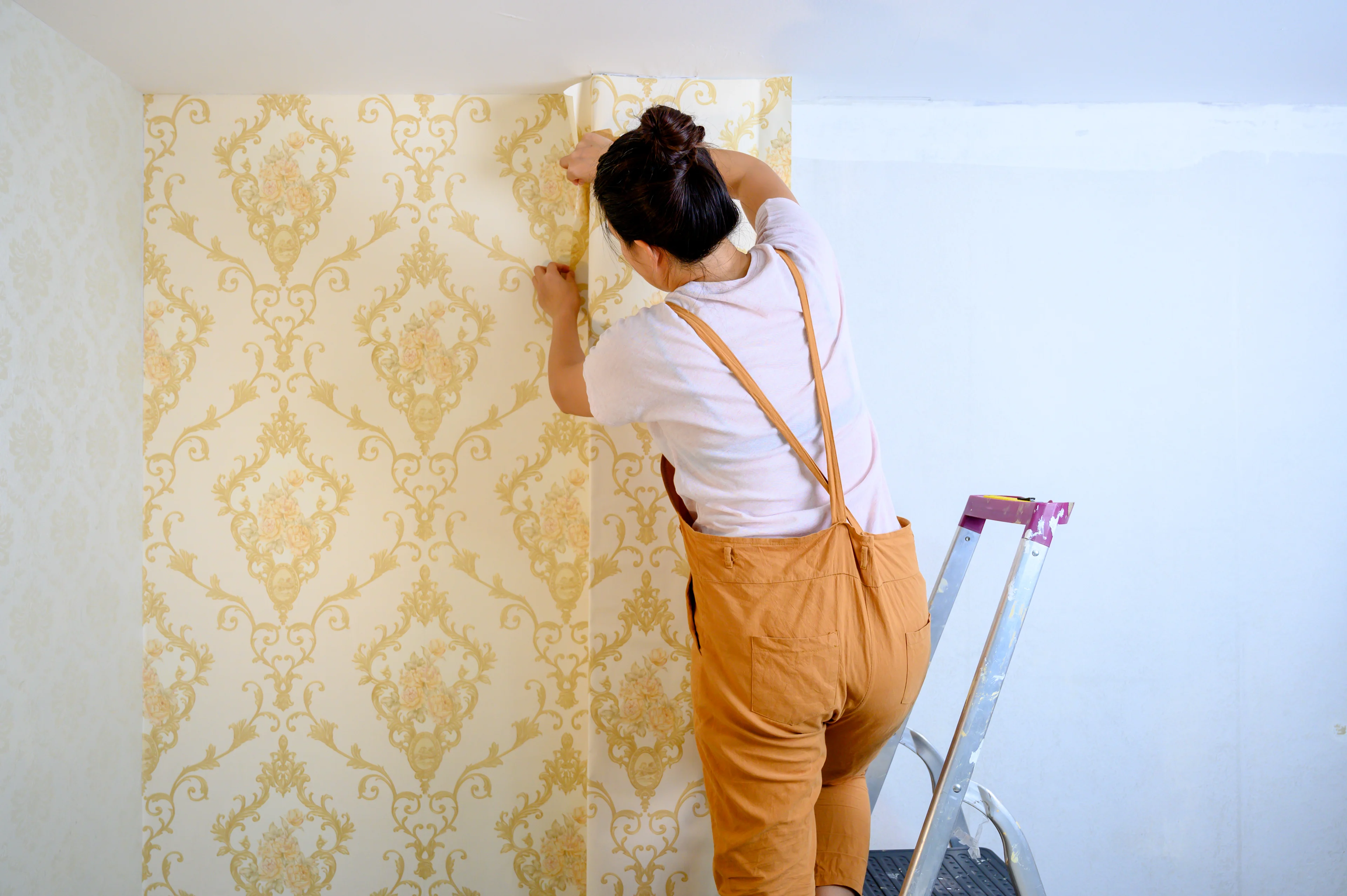 Professional wallpaper installation